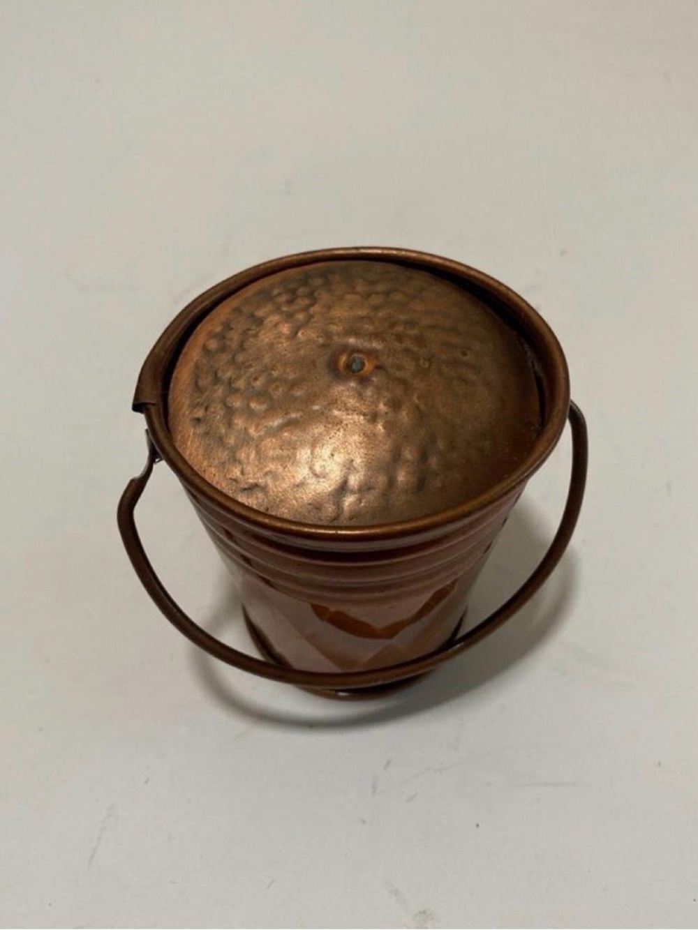 Vintage 2008 Hosley Mini Hammered Copper Bucket Planter with Lid Decor India